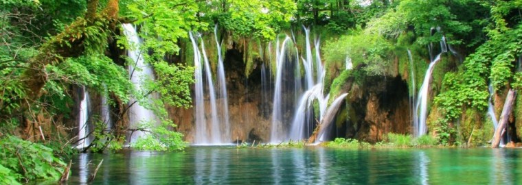 how-to-live-in-the-moment-plitvice-waterfall
